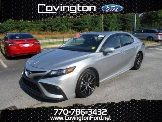 Used 2024 Toyota Camry SE w/ Cold Weather Package
