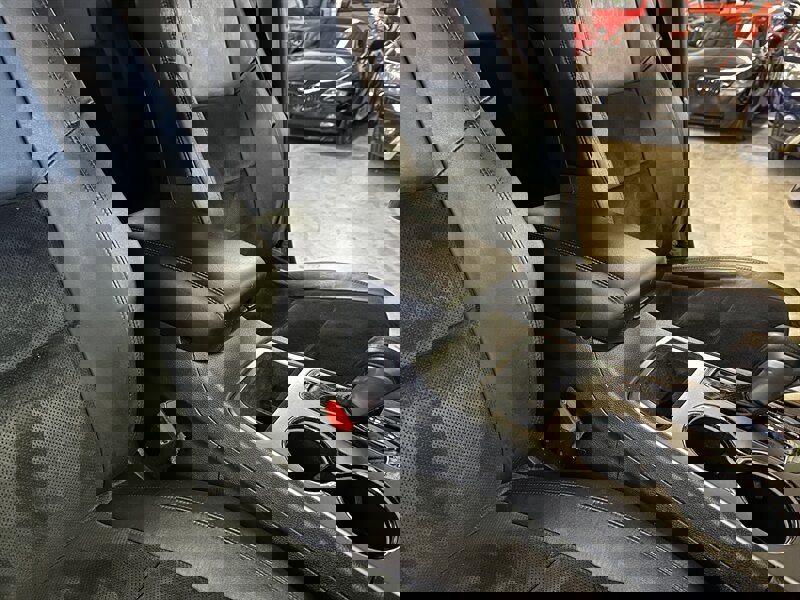 Used 2017 Jeep Grand Cherokee Altitude image 34