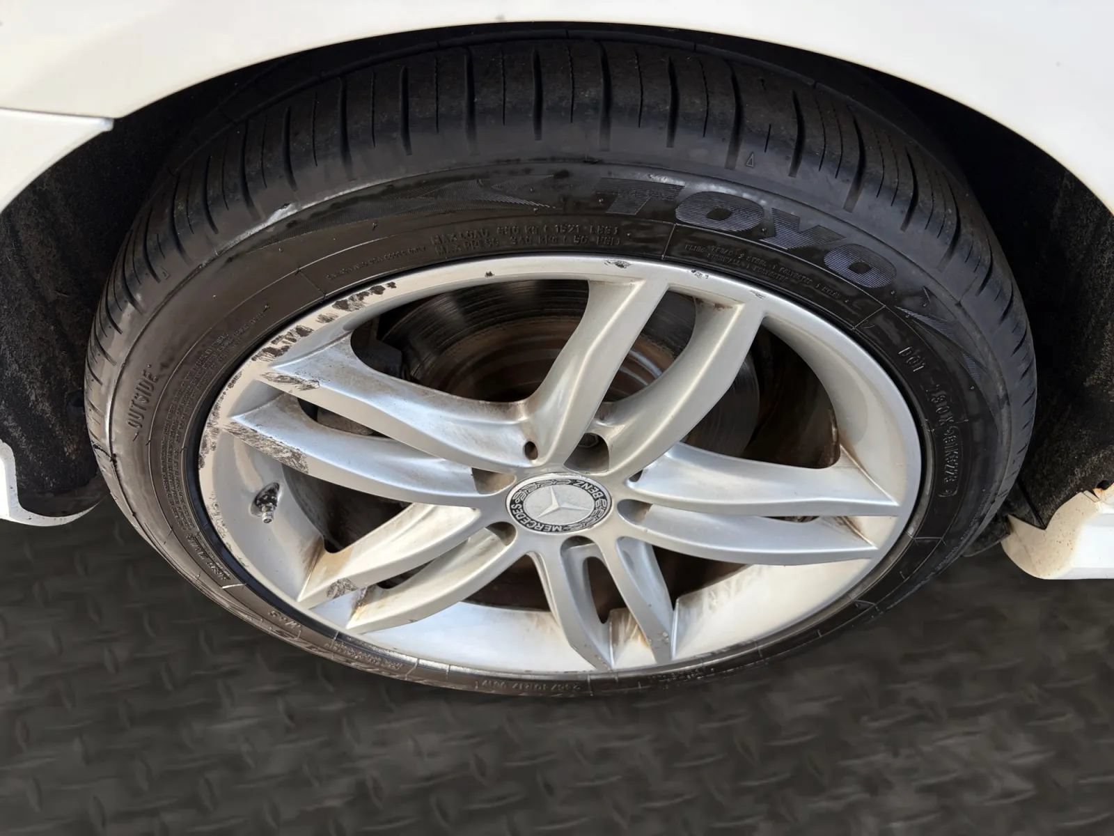 Used 2013 Mercedes-Benz C 300 4MATIC Sedan image 40