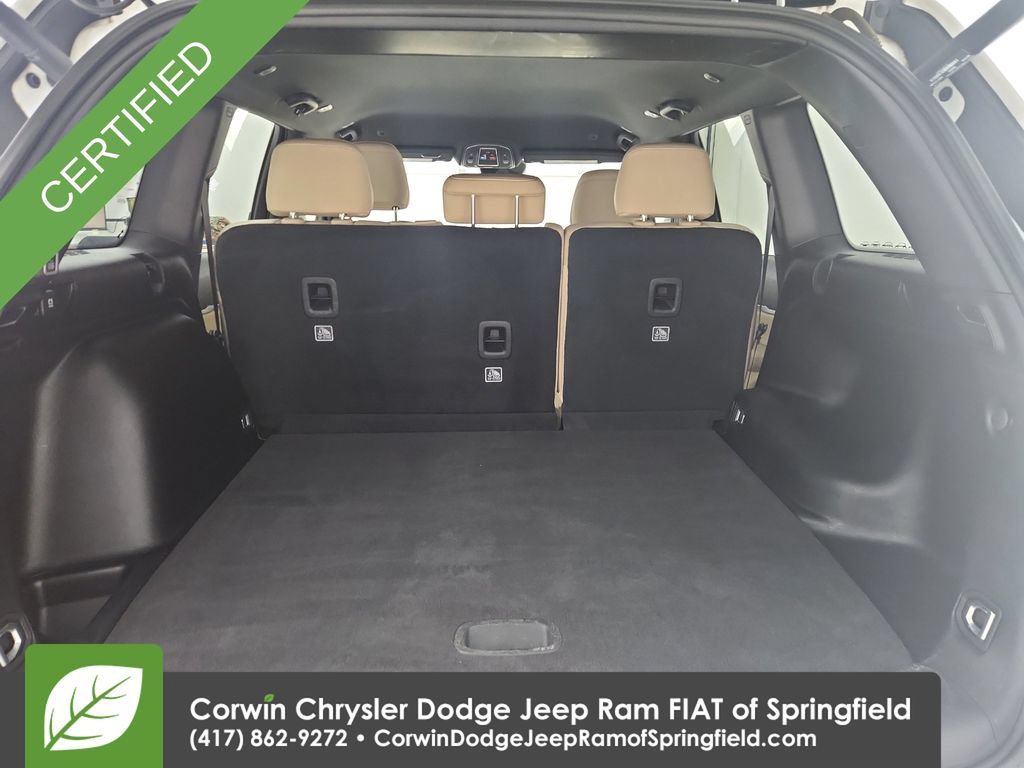 Used 2023 Jeep Grand Cherokee Limited AWD/4WD image 30