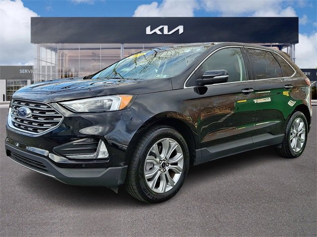 Used 2024 Ford Edge Titanium image 3