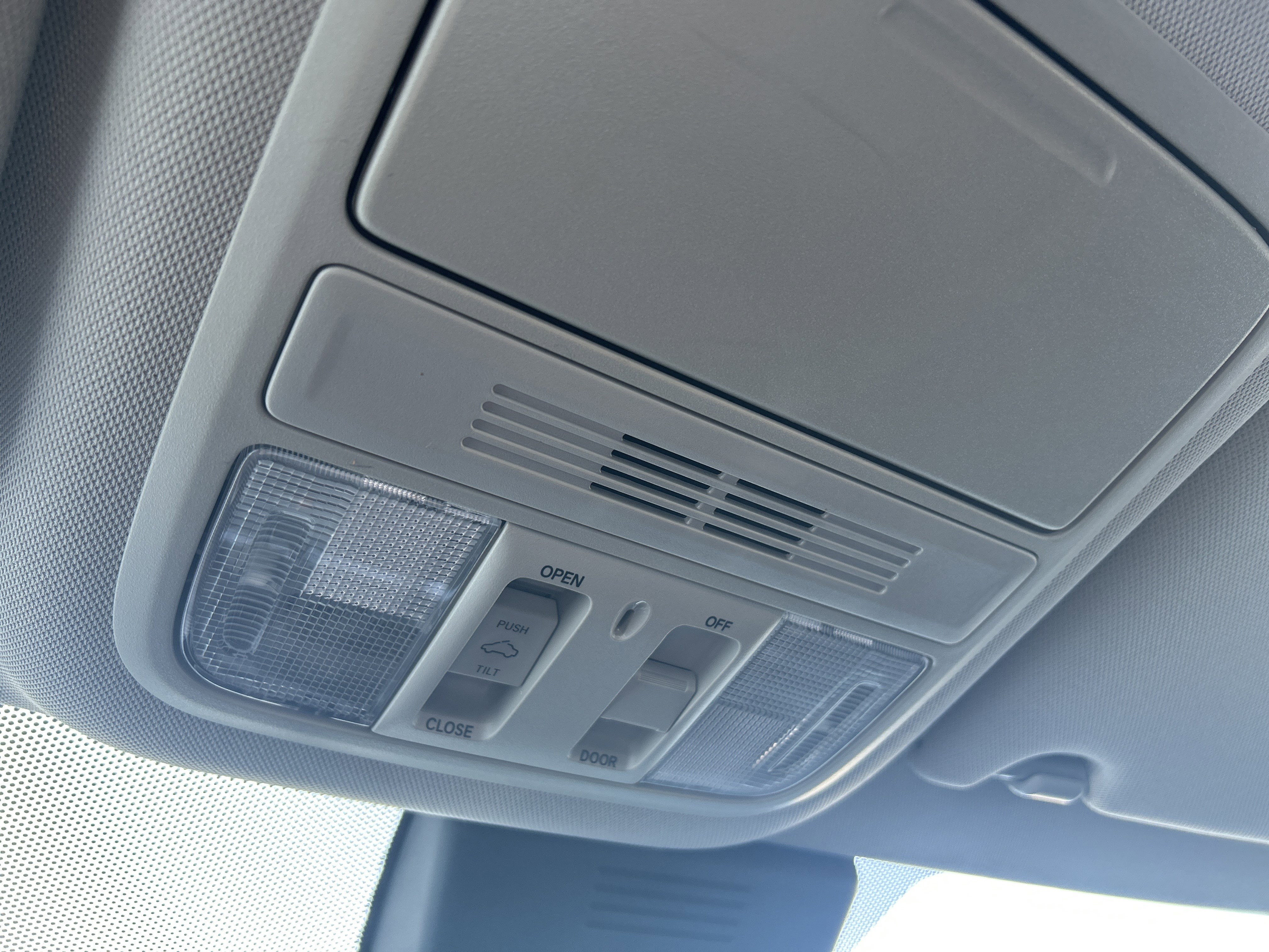 Certified 2018 Honda Accord EX image 12