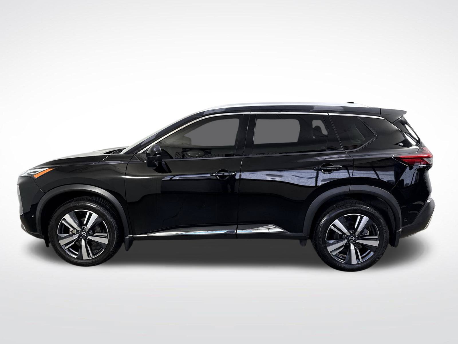 Certified 2023 Nissan Rogue Platinum w/ Platinum Premium Package AWD/4WD image 32