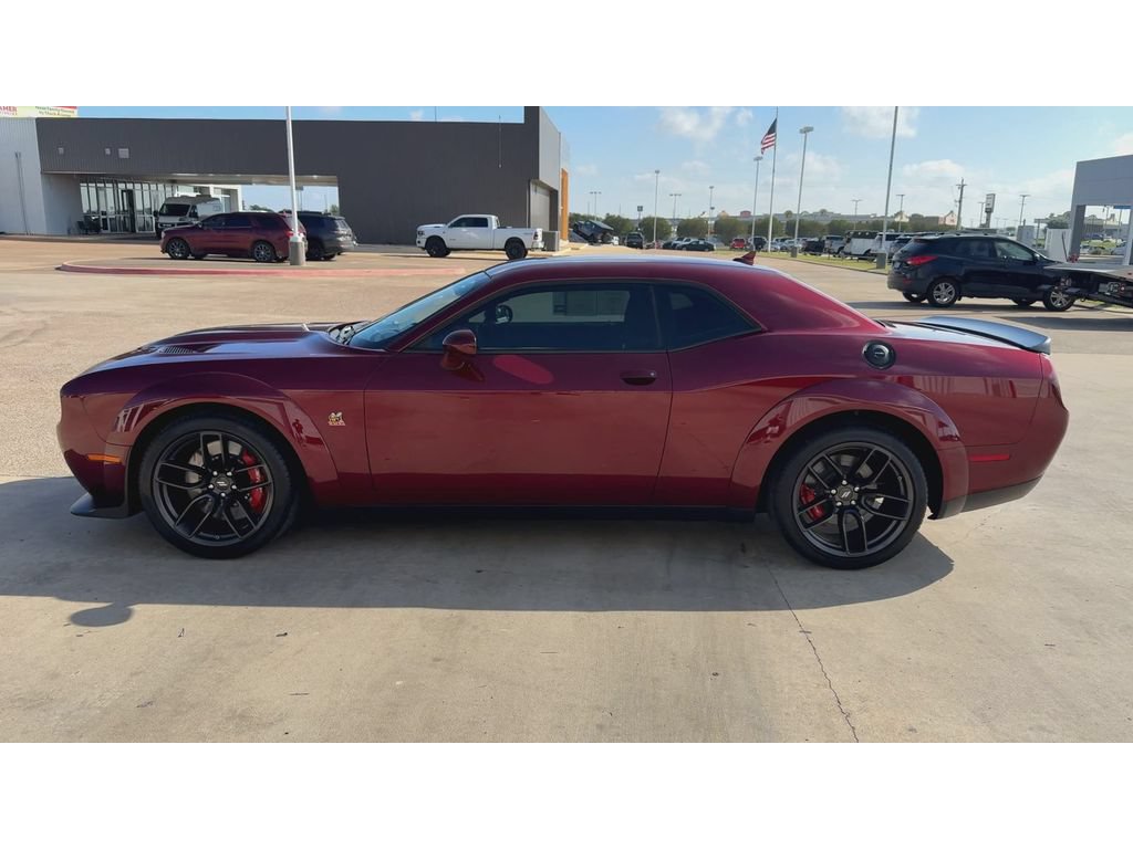 Used 2022 Dodge Challenger R/T Scat Pack RWD image 5