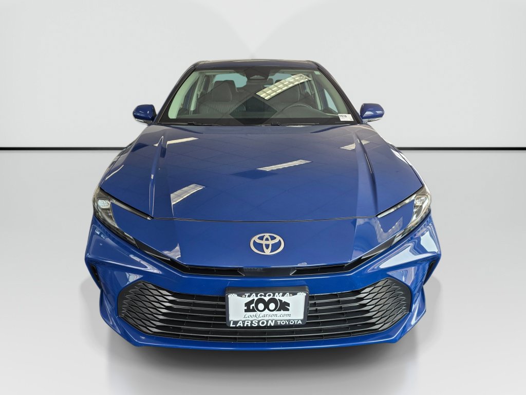 Used 2025 Toyota Camry LE FWD image 8