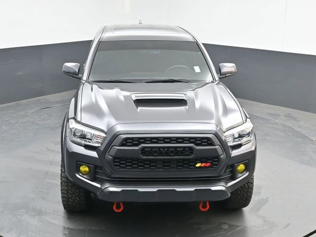 Used 2017 Toyota Tacoma TRD Sport AWD/4WD image 34