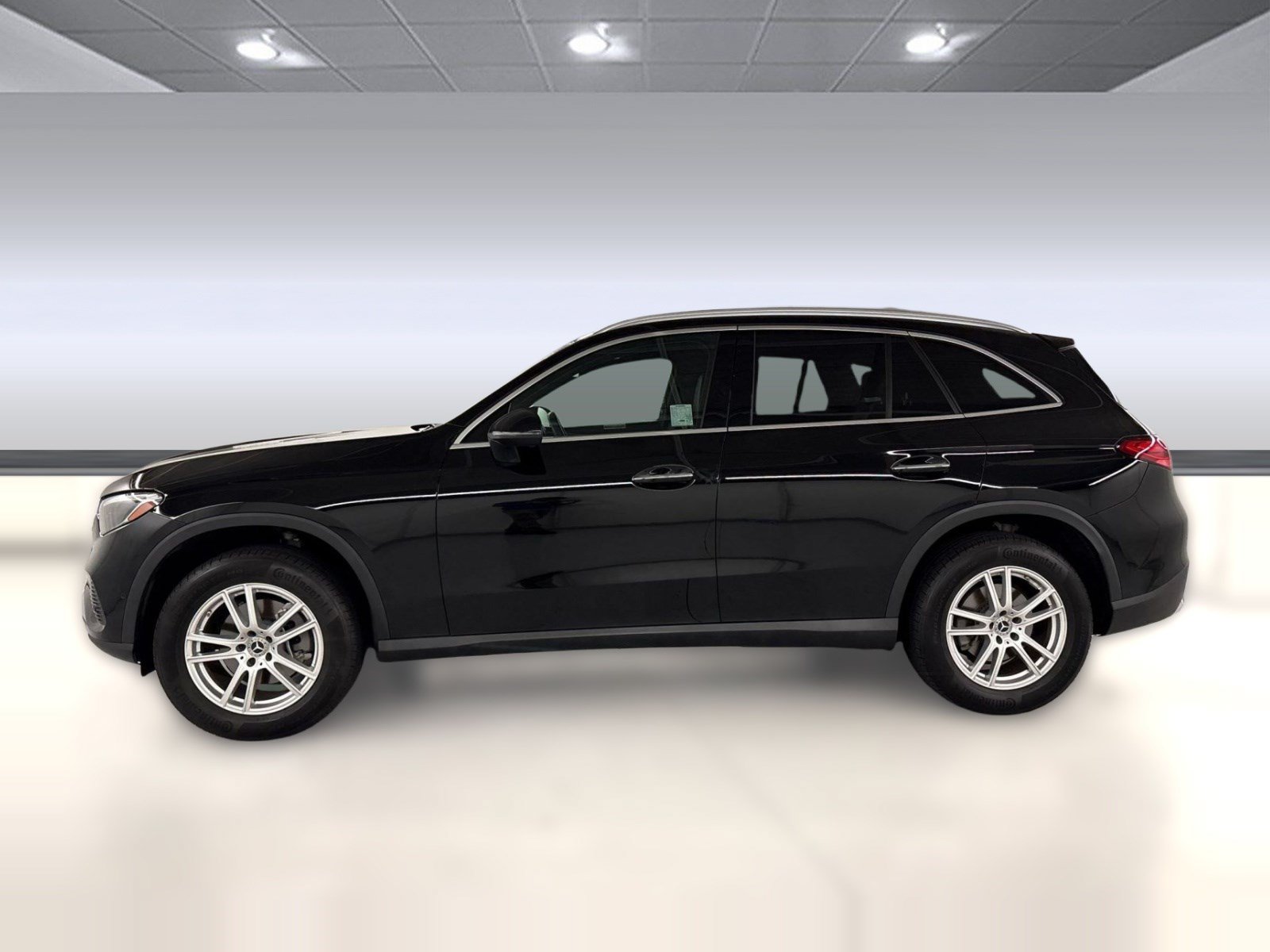 Certified 2023 Mercedes-Benz GLC 300 4MATIC image 2