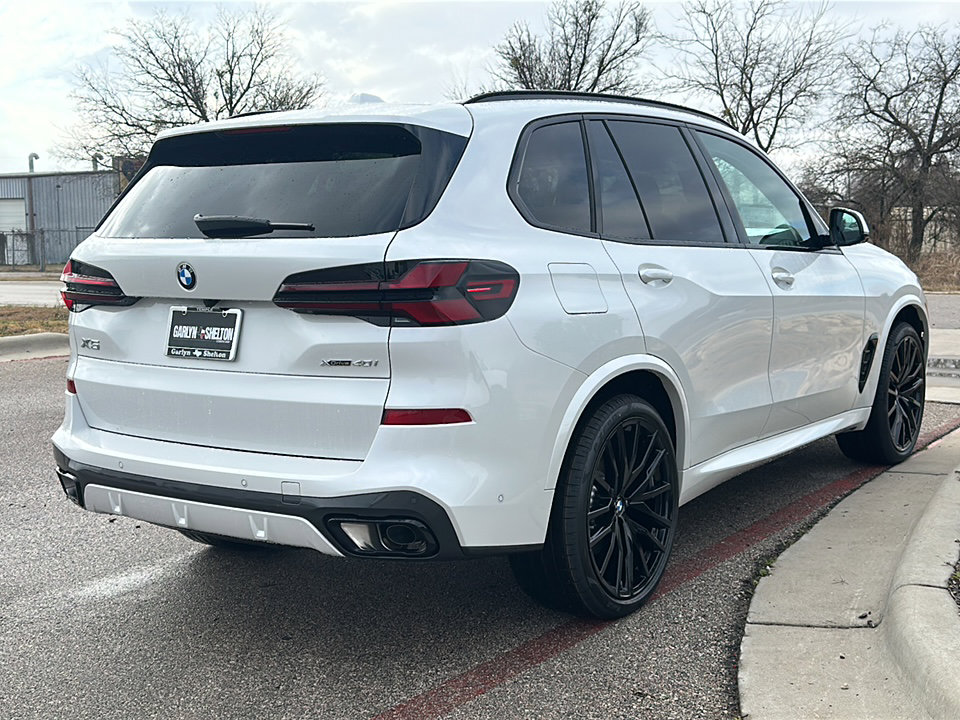 New 2026 BMW X5 xDrive40i w/ M Sport Package AWD/4WD image 8