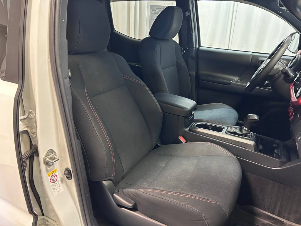 Used 2019 Toyota Tacoma TRD Sport RWD image 21