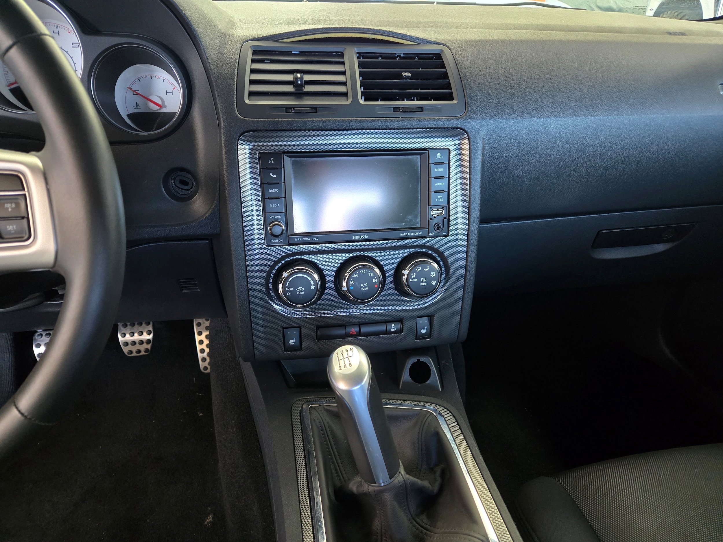 Used 2014 Dodge Challenger R/T Plus RWD image 10