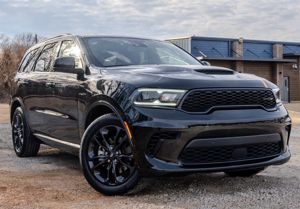 Used 2023 Dodge Durango R/T w/ Hemi Orange Plus Package image 7
