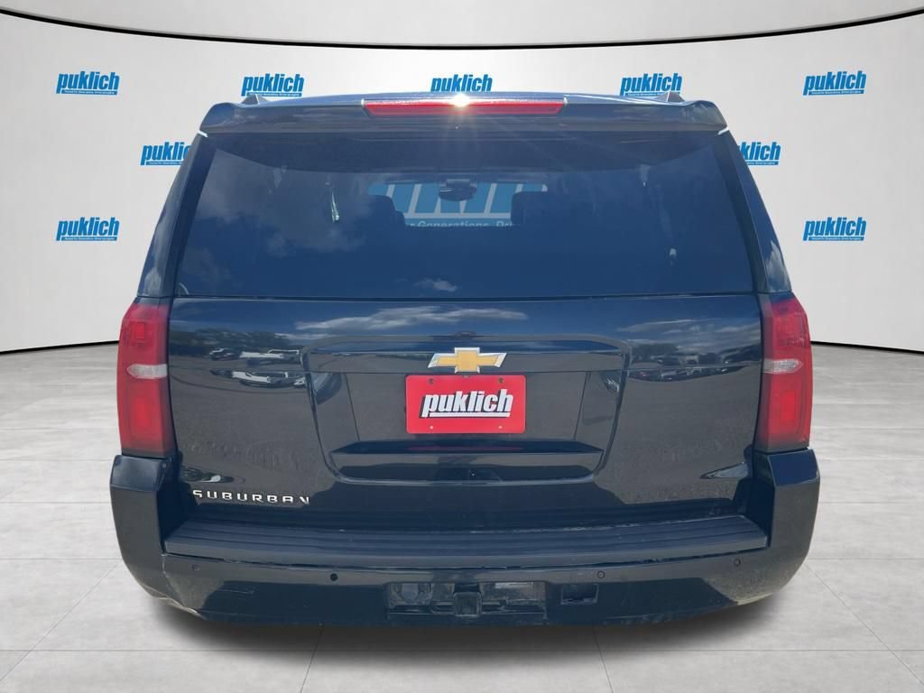 Used 2015 Chevrolet Suburban LT w/ Luxury Package AWD/4WD image 6