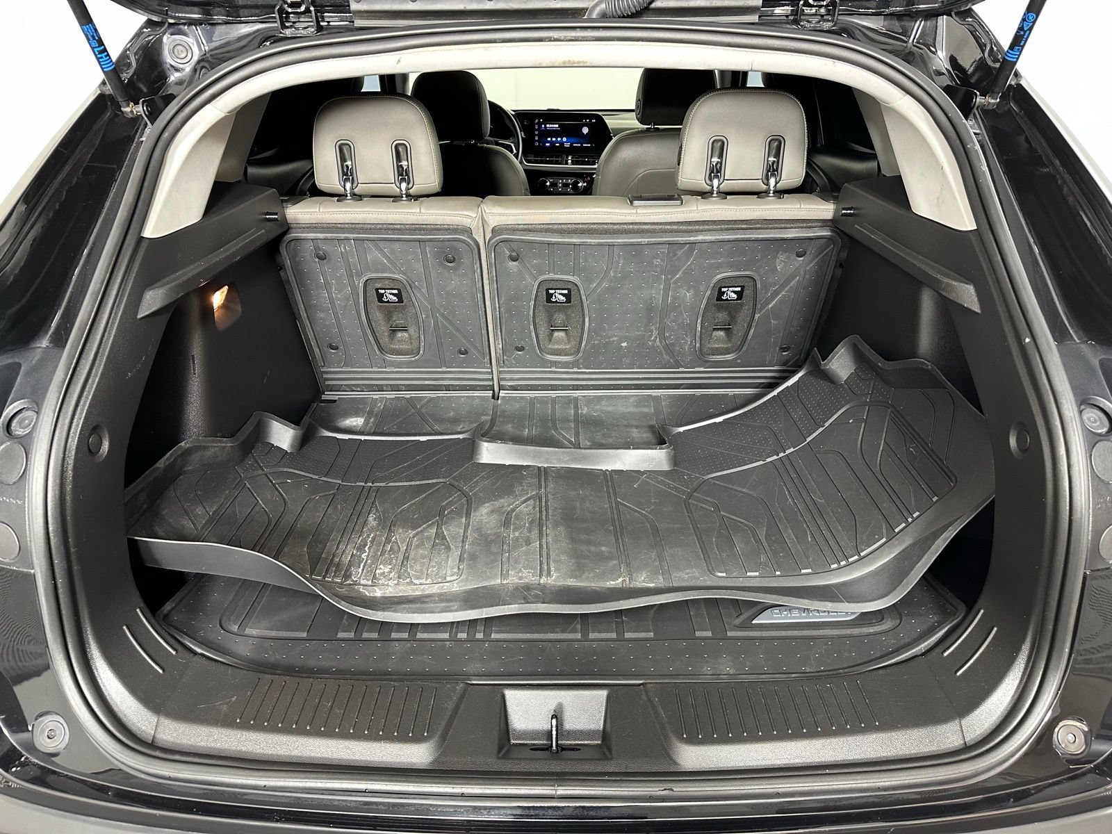 Used 2025 Chevrolet Trax ACTIV w/ Sunroof Package FWD image 23