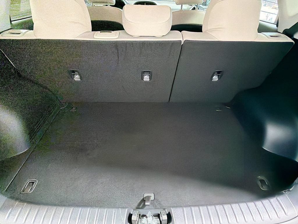 Used 2024 Kia Soul LX w/ Option Group 015 FWD image 25