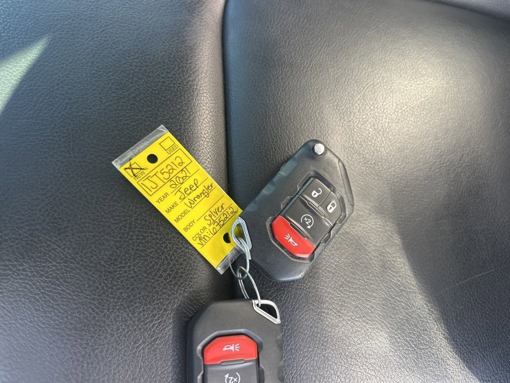 Used 2021 Jeep Wrangler Unlimited Rubicon 4xe w/ Steel Bumper Group image 33