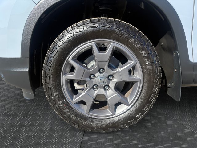 Certified 2024 Honda Passport TrailSport image 14