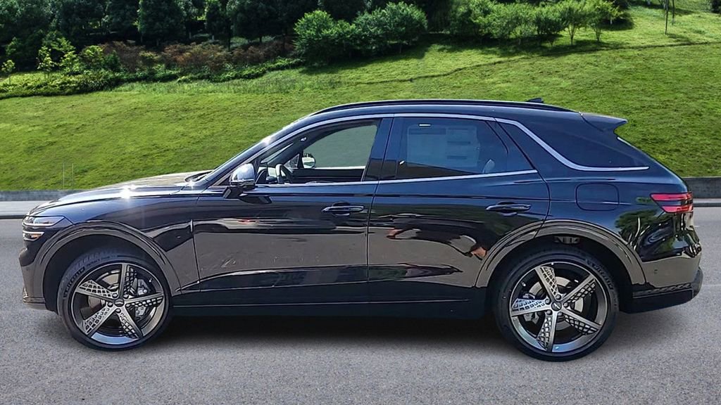 Used 2024 Genesis GV70 2.5T Sport Prestige w/ Sport Prestige Package image 5