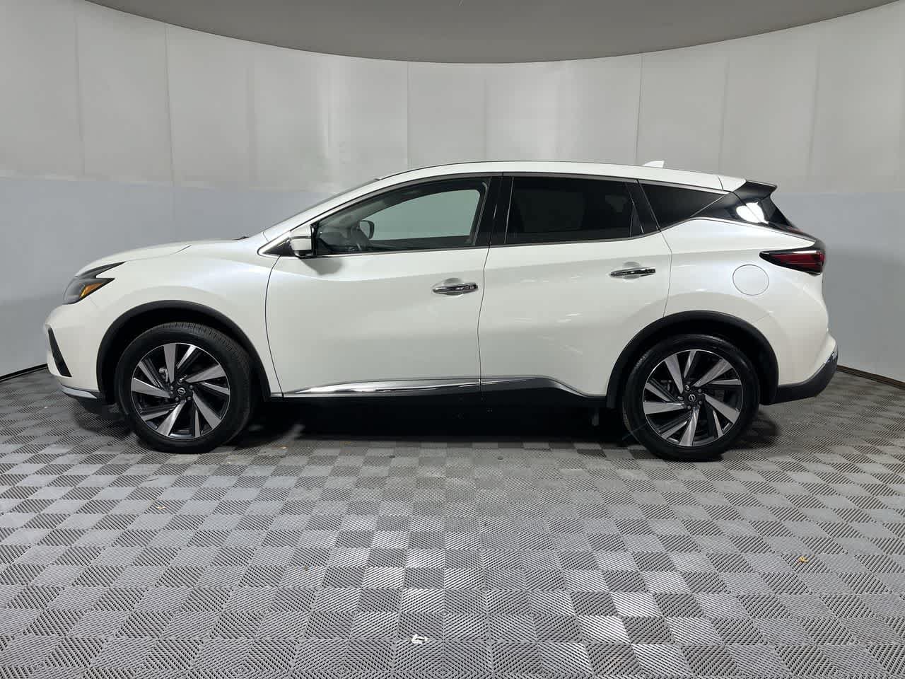 Used 2024 Nissan Murano SL AWD/4WD image 5