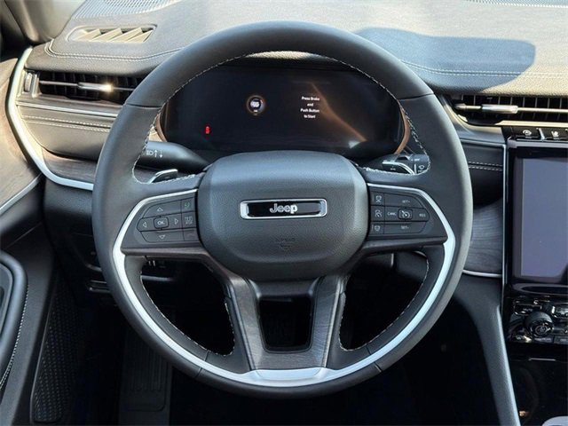 New 2025 Jeep Grand Cherokee L Limited w/ Black Appearance Package image 16
