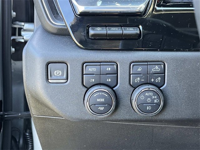Used 2025 Chevrolet Silverado 2500 LTZ w/ LTZ Convenience Package image 28