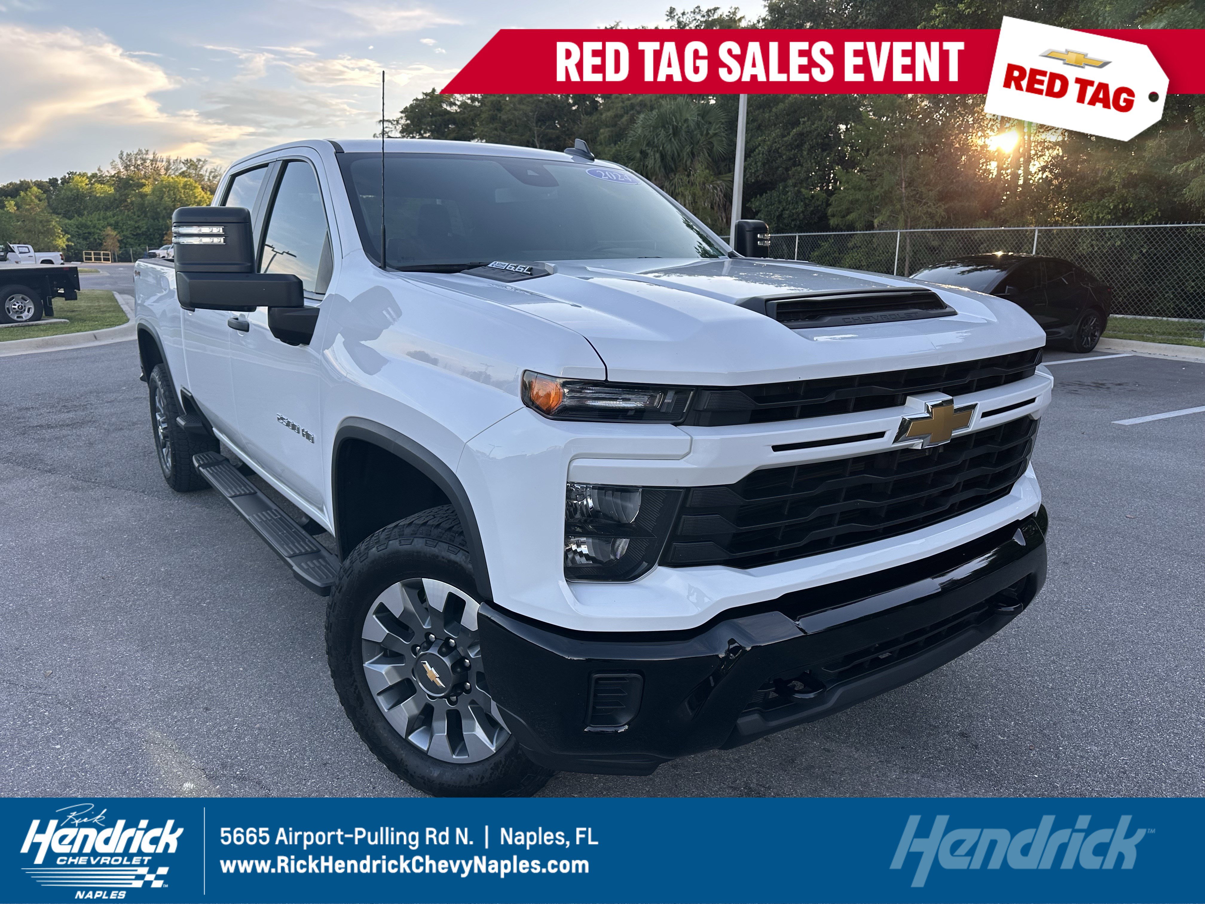 Used 2024 Chevrolet Silverado 2500 Custom w/ Custom Value Package