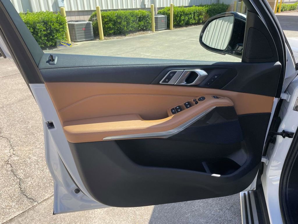 Used 2023 BMW X5 sDrive40i w/ Premium Package RWD image 15