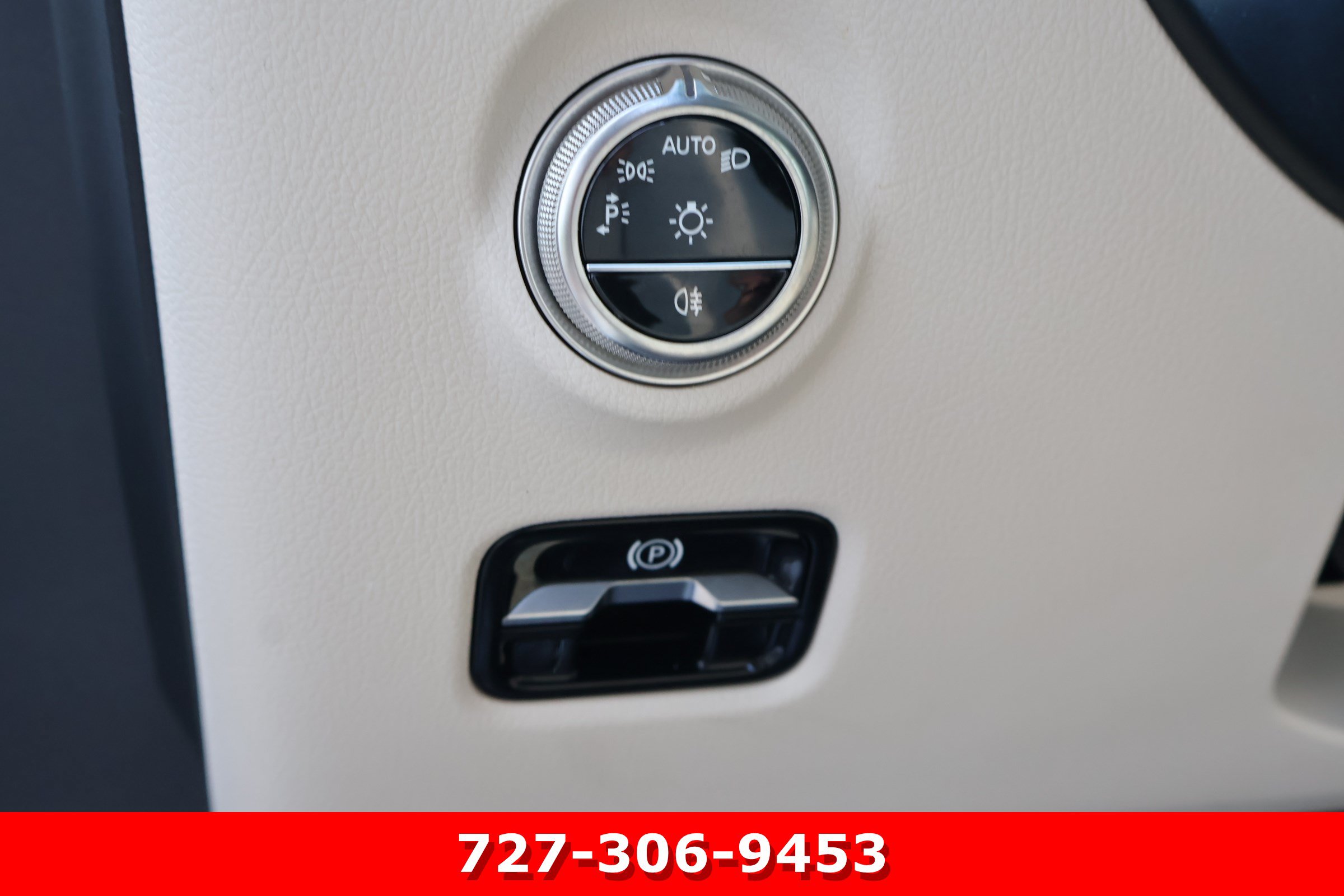 Certified 2025 Mercedes-Benz C 300 Sedan image 23