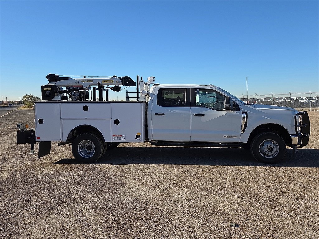 New 2025 Ford F350 XL w/ XL Chrome Package image 7