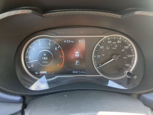 Used 2023 Nissan Versa SV FWD image 17