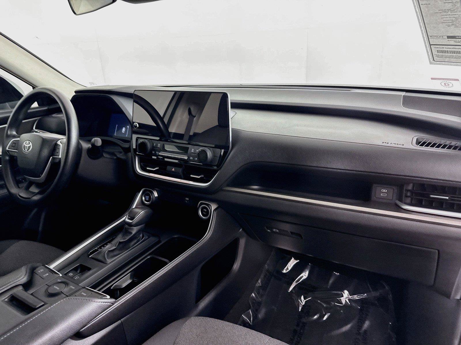Certified 2025 Toyota Grand Highlander FWD image 43
