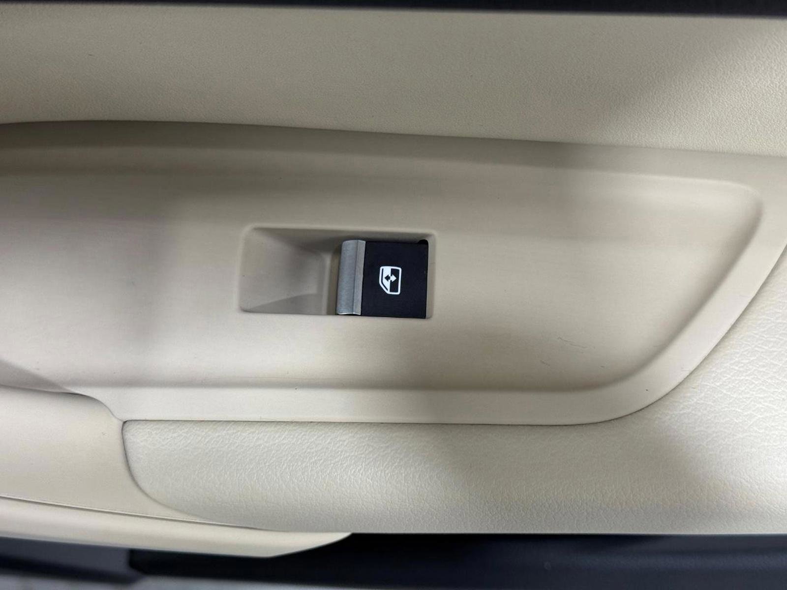 Used 2023 Audi Q5 2.0T Premium w/ Convenience Package image 22