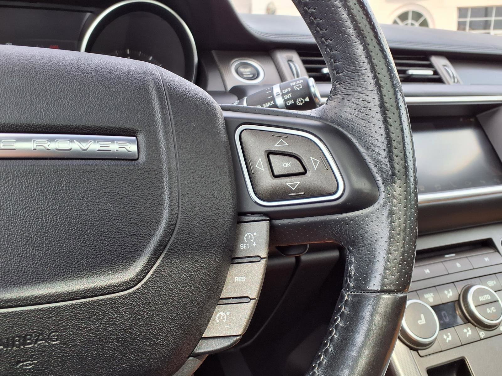 Used 2018 Land Rover Range Rover Evoque HSE Dynamic AWD/4WD image 28