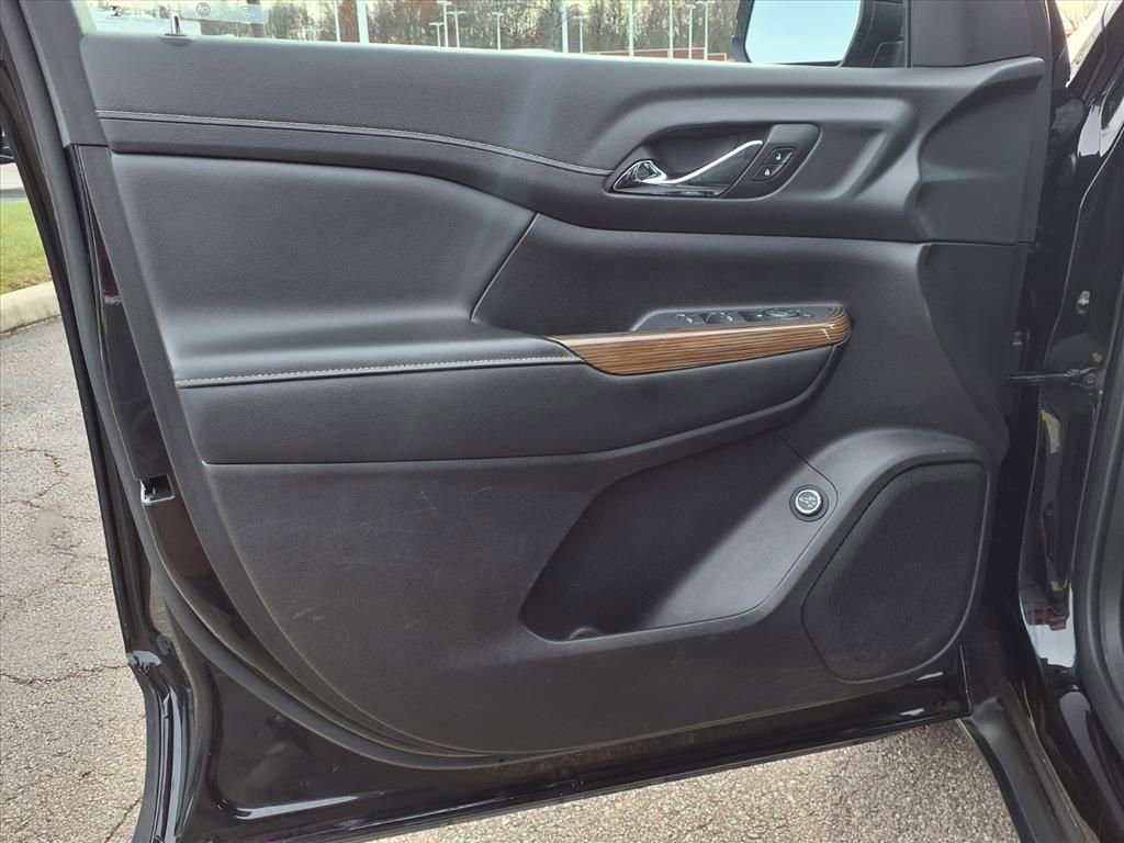 Certified 2022 GMC Acadia SLE w/ Driver Convenience Package image 21