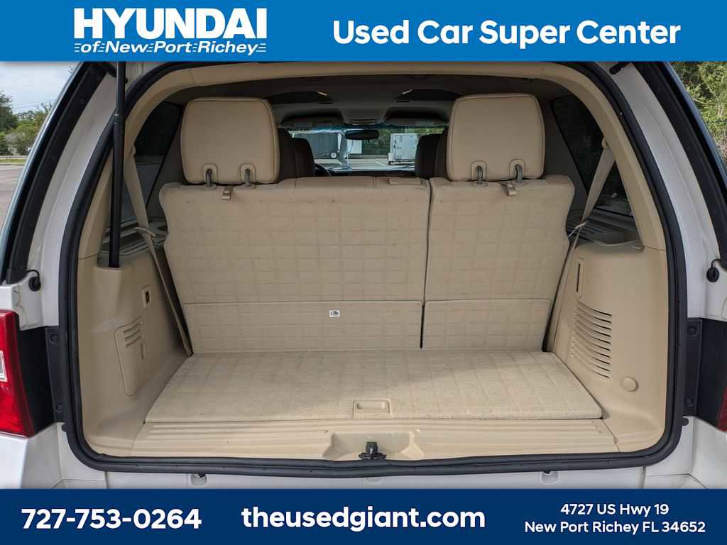 Used 2017 Ford Expedition XLT w/ Equipment Group 201A RWD image 12