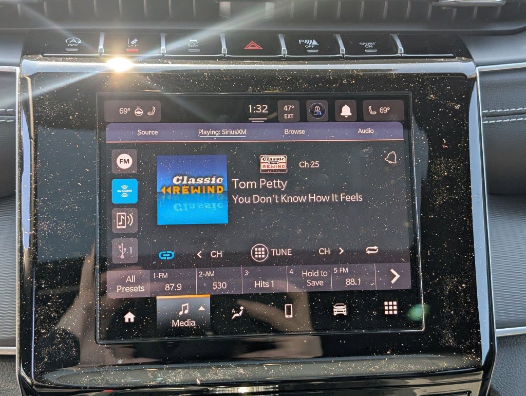New 2026 Jeep Grand Cherokee Laredo X AWD/4WD image 18
