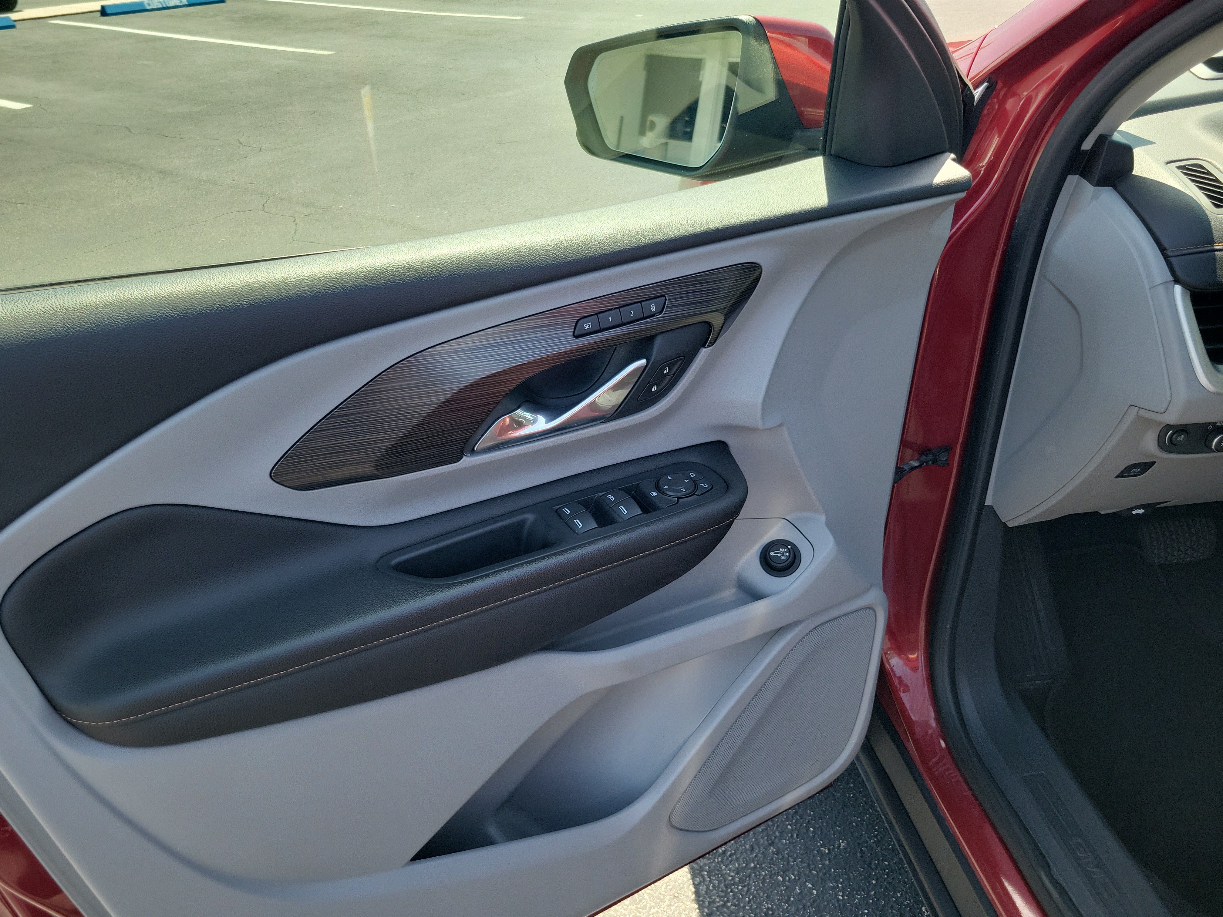 Used 2020 GMC Terrain SLT w/ Preferred Package FWD image 17
