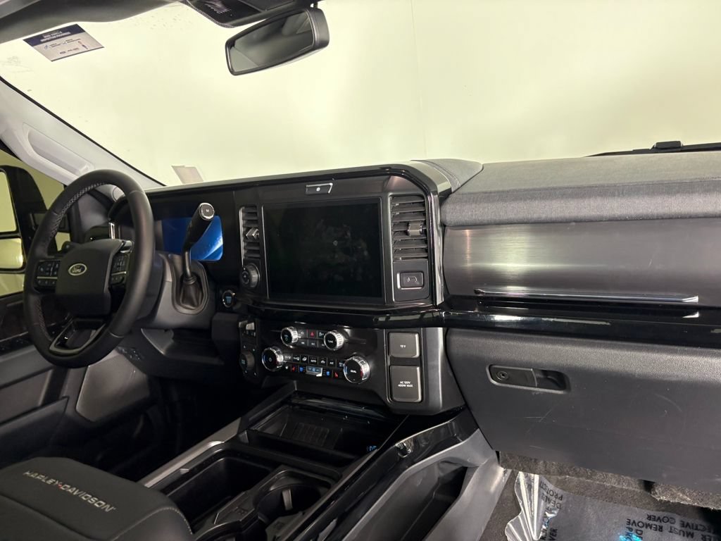 Used 2026 Ford F250 Lariat w/ Black Appearance Package AWD/4WD image 36