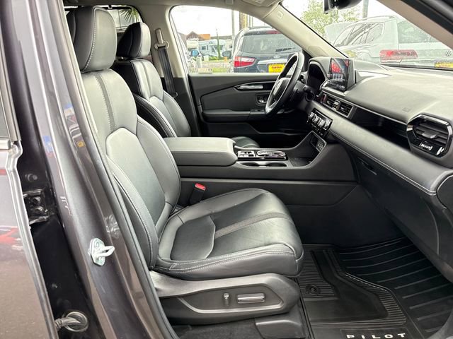 Used 2023 Honda Pilot Touring image 9
