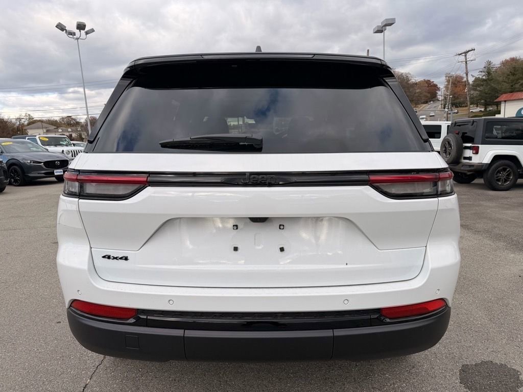 New 2025 Jeep Grand Cherokee Limited image 5