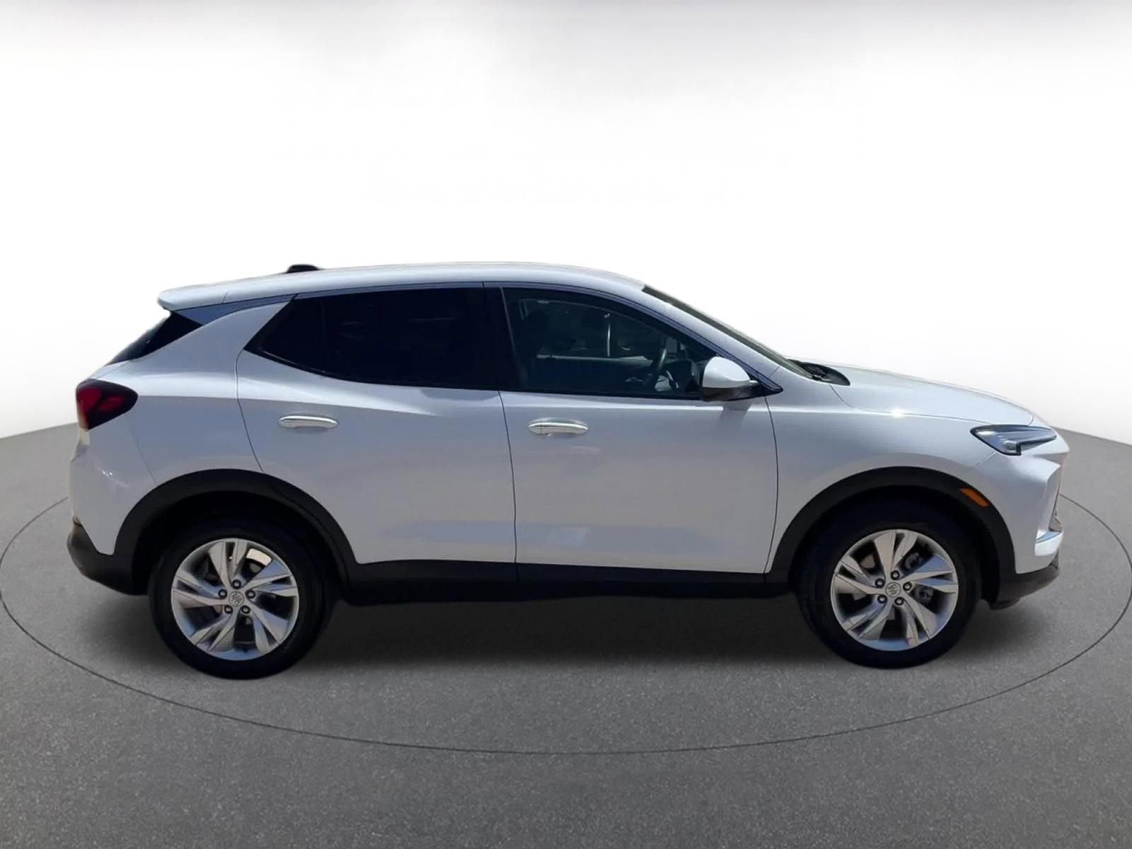 Used 2025 Buick Encore GX Preferred image 16