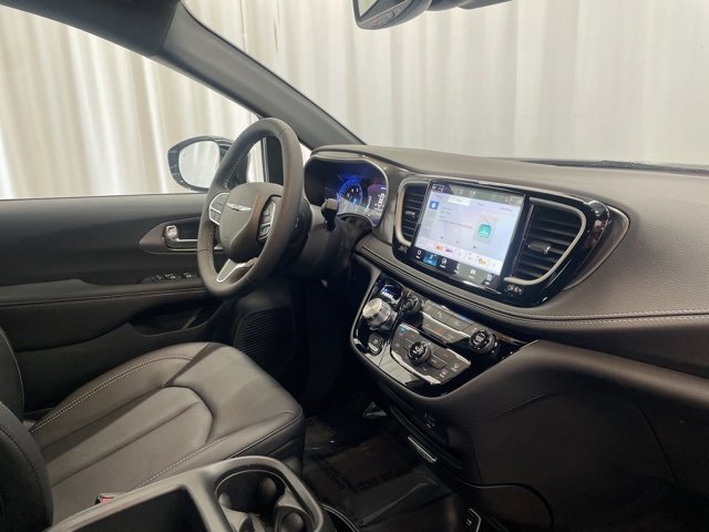 New 2026 Chrysler Pacifica Select image 27