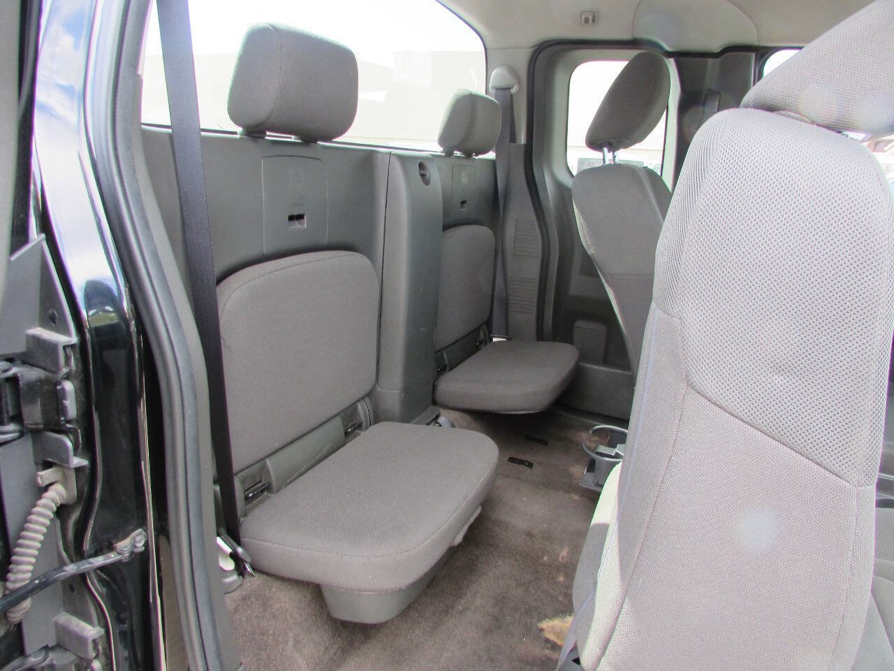 Used 2016 Nissan Frontier S RWD image 17