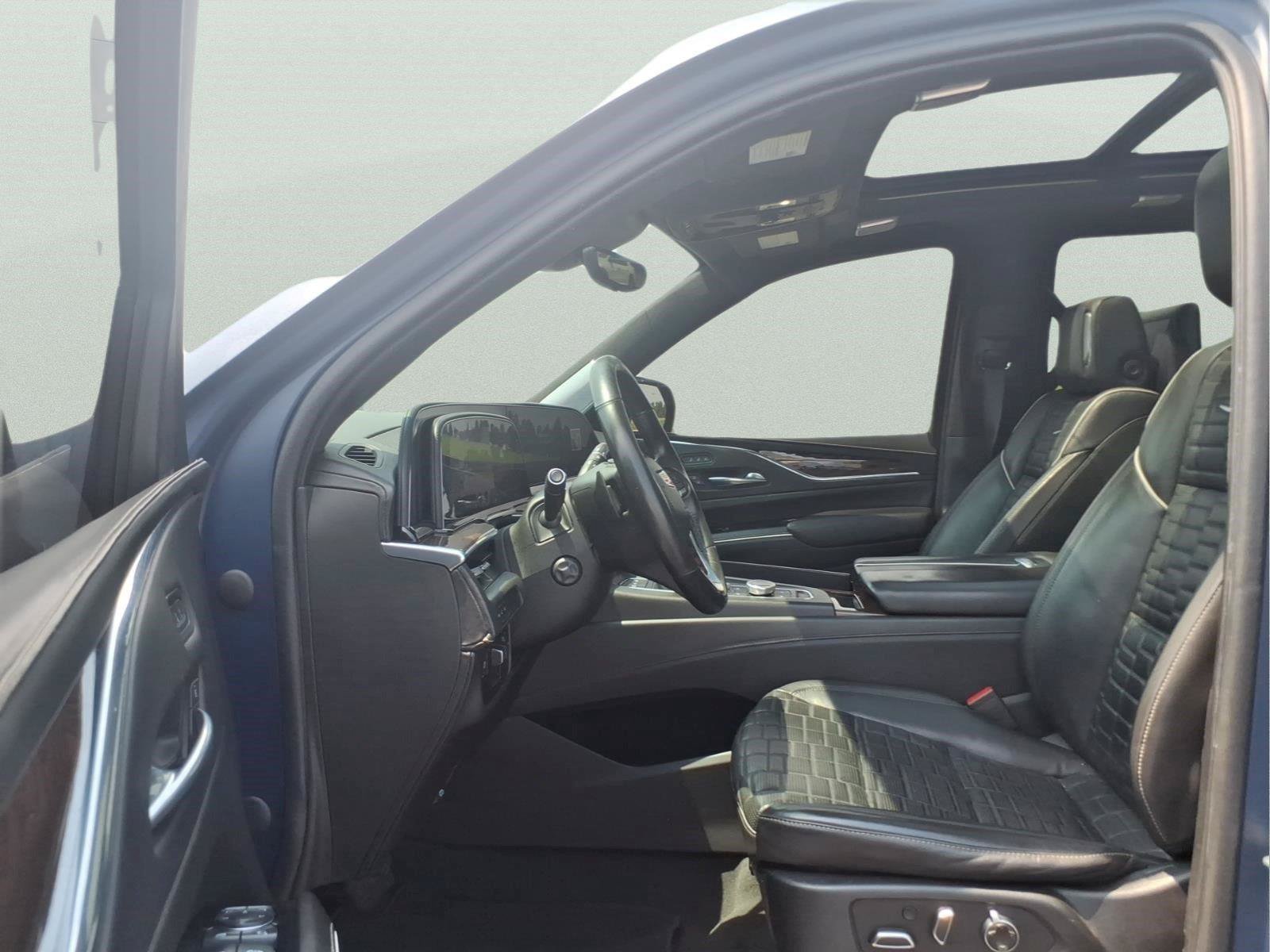 Used 2021 Cadillac Escalade Sport Platinum RWD image 19