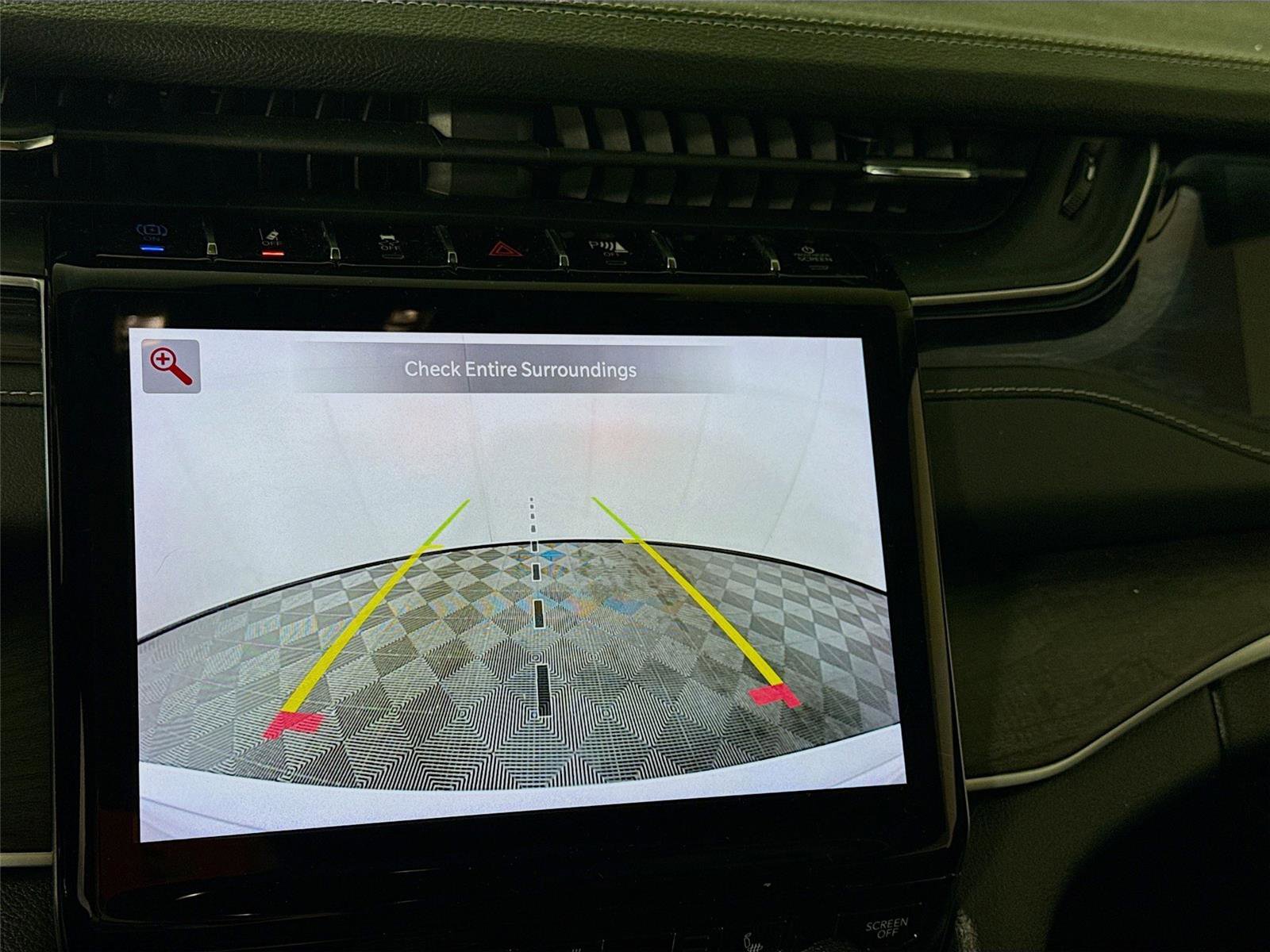 Used 2023 Jeep Grand Cherokee 4WD 4xe image 8