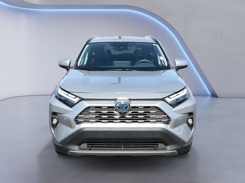 Used 2022 Toyota RAV4 Limited AWD/4WD image 10