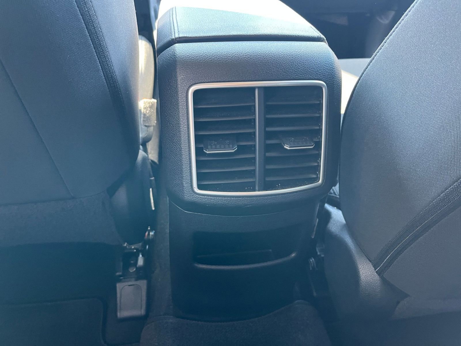 Used 2025 Kia Sportage LX image 22