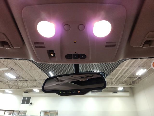 Used 2015 GMC Acadia Denali image 17