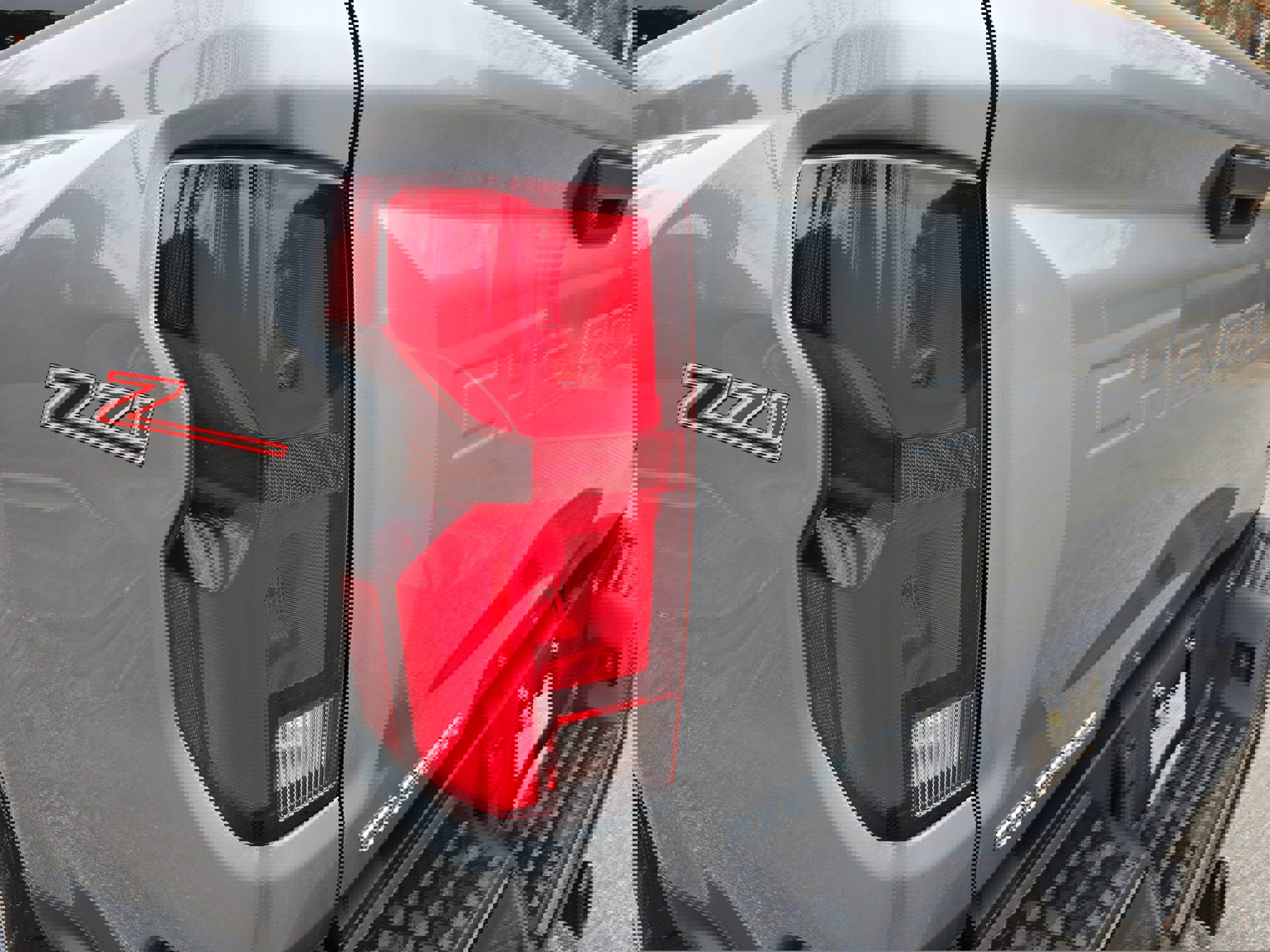 Used 2023 Chevrolet Colorado Z71 w/ Z71 Convenience Package 2 image 33