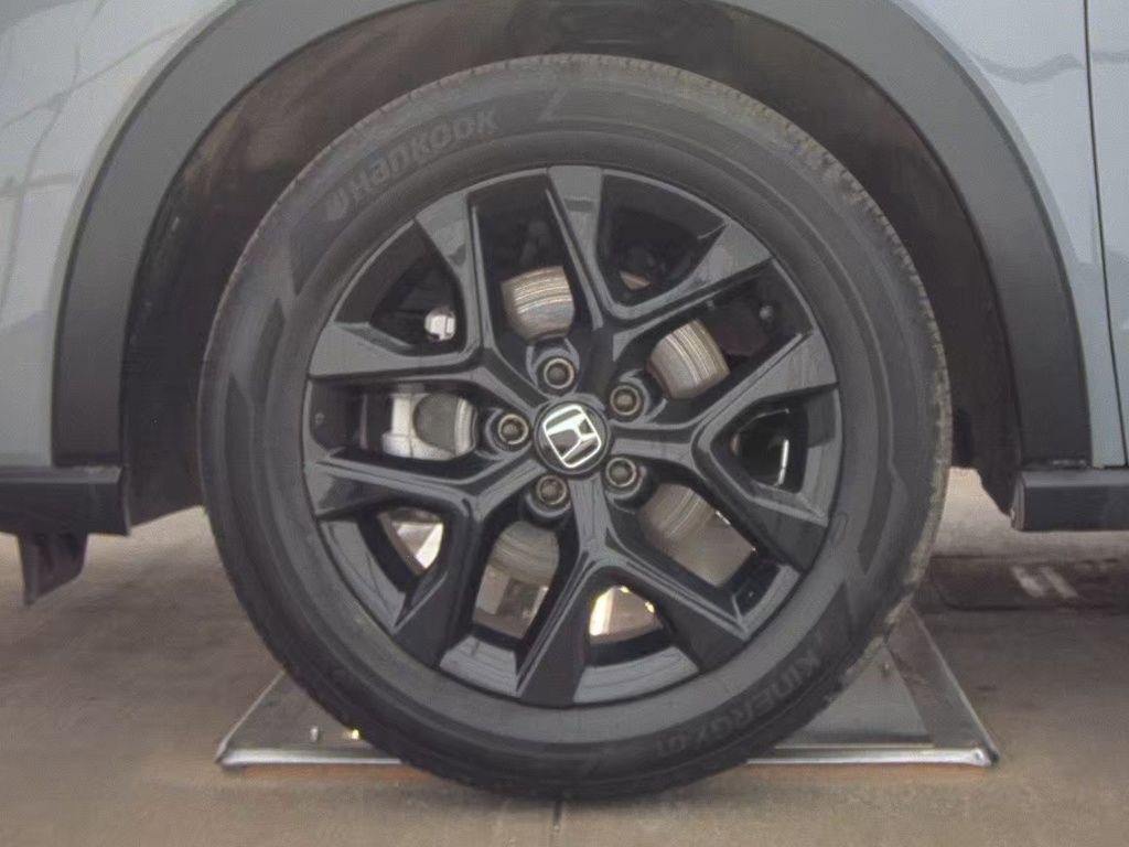 Used 2024 Honda HR-V Sport image 4