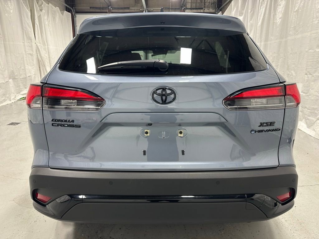 Used 2025 Toyota Corolla Cross XSE image 6